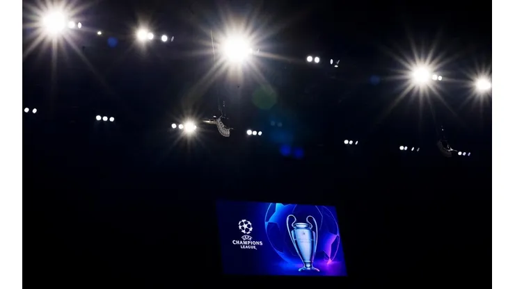 UEFA anunció que pospone las finales de la Champions y Europa League