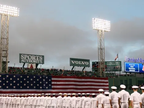 Hace un siglo se jugó con tapabocas