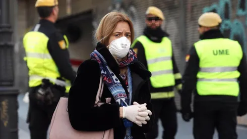 España arrancó el domingo con preocupantes números de muertos e infectados