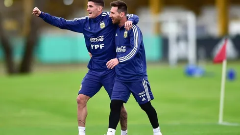 El coronavirus dejó una cuenta pendiente entre Messi y De Paul