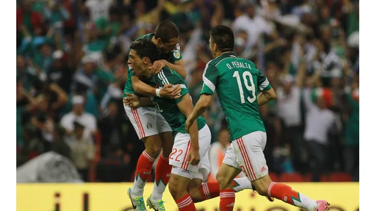 Wolves se acordó de un golazo de Raúl Jiménez.