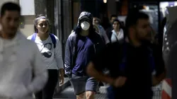 Que vaya preso: vino de EEUU con coronavirus, violó la cuarentena y se juntó con 100 personas