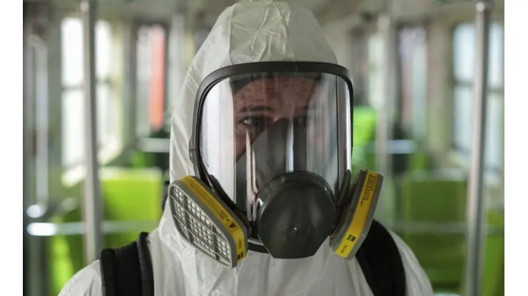 El virus penetra en el material de la ropa, por lo que es muy improbable recuperarlo e infectarse.