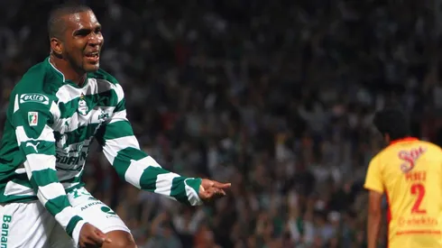 Christian Suárez volvió al Santos