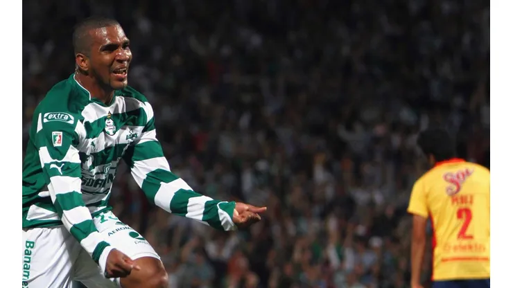 Christian Suárez volvió al Santos
