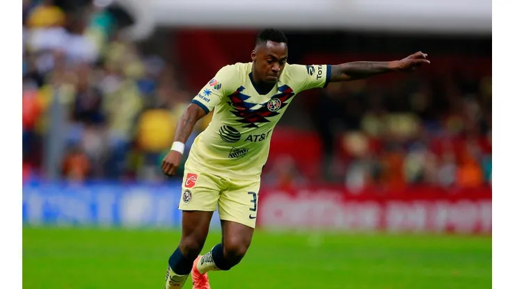 Ibarra se va del América.