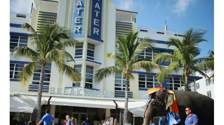 Miami Beach impondrá el toque de queda para frenar el coronavirus