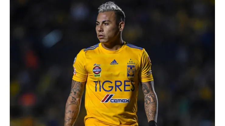 Lejos de Tigres: Vargas reveló que quiere retirarse en Chile