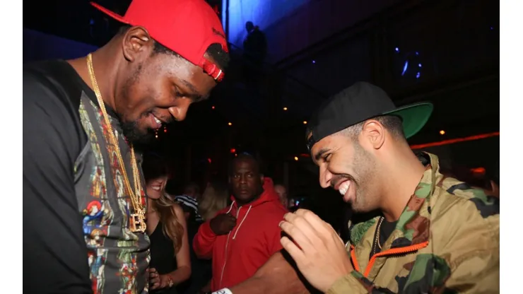 Drake se juntó con Kevin Durant justo antes de dar positivo por coronavirus