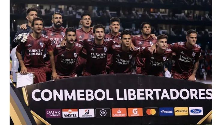 Los juveniles de River, titulares en el partido ante Liga de Quito.