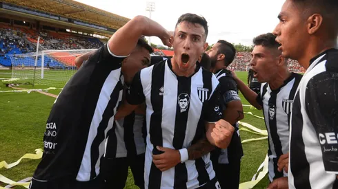 Se terminó el fútbol argentino: Gimnasia-Sarmiento suspendido