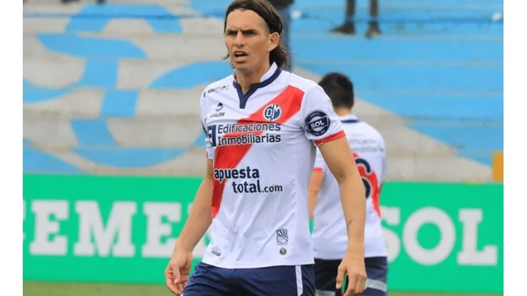 José Carlos jugó también en Deportivo Municipal.