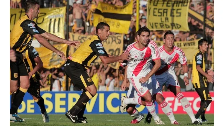 Almirante Brown, en tiempo de coronavirus, le recordó a River que estuvo en la B