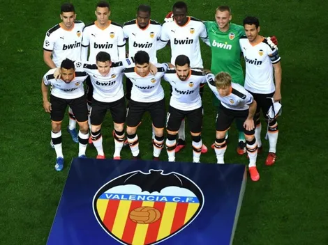 Valencia anunció que el 35% de sus jugadores y trabajadores tiene coronavirus