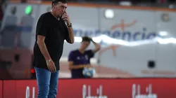 Falcioni: "Soy un paciente de altísimo riesgo y tuve que trabajar igual"