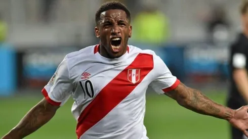 Farfán anotó uno de los goles más importantes de la historia del Perú.