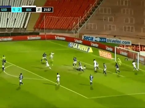 No pasaba nada hasta que Izquierdoz sacudió y puso el 3-1 de Boca