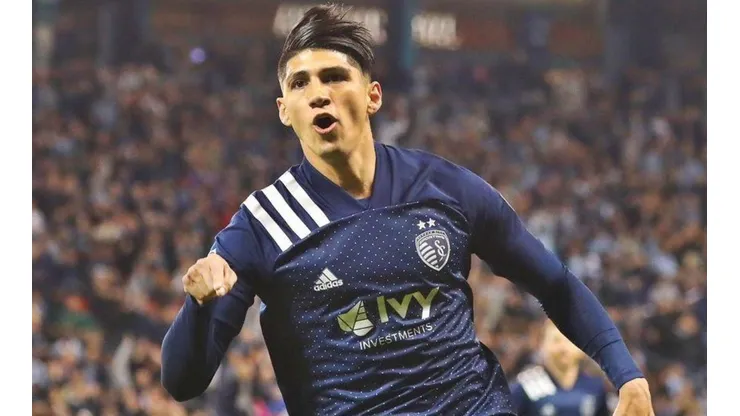 Más molesto que nunca: Alan Pulido lanzó mensaje contra el Coronavirus
