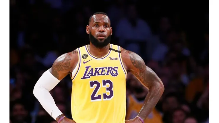 Jugadores de Lakers ya saben qué pasará con la NBA