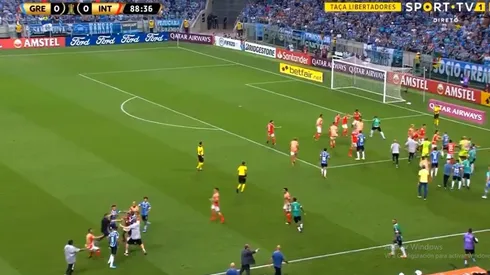 La campal se desencadenó en los últimos 10 del partido.