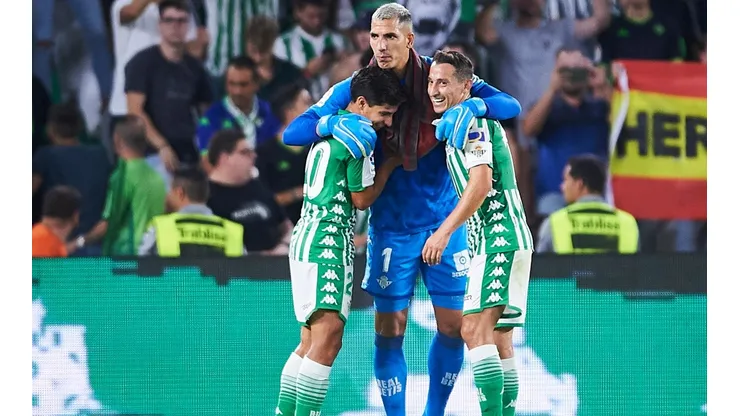 Así cuidan a Guardado y Lainez