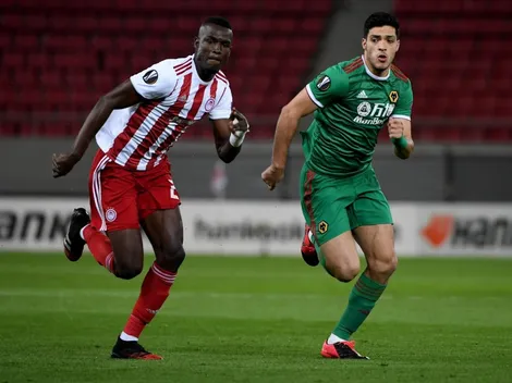 En un estadio vacío, Raúl Jiménez y Wolves no pudieron frente a Olympiacos