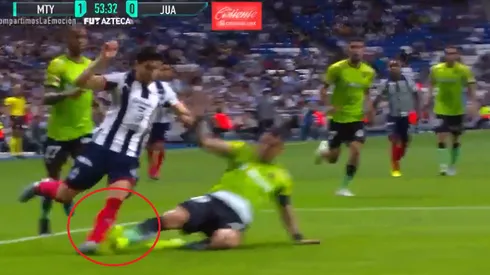 Los fallos discutibles del árbitro ante Monterrey