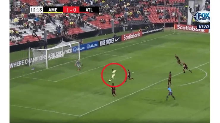 En dos minutos América anota dos goles.