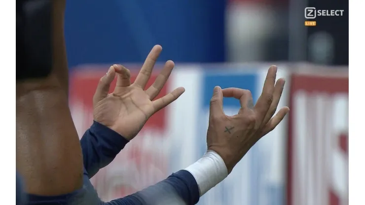 Neymar celebró como Haaland ¡en la cara de Haaland!