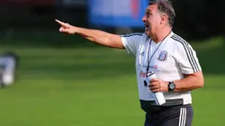 Gerardo Martino preocupado por la inactividad de los mexicanos en Europa.