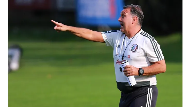 Gerardo Martino preocupado por la inactividad de los mexicanos en Europa.