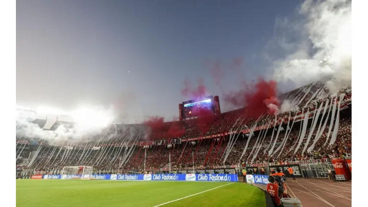 River le pidió a sus socios que volvieron de Europa que no vayan al club