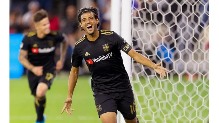 Carlos Vela llegó a su anotación 50 con un hermoso tiro libre