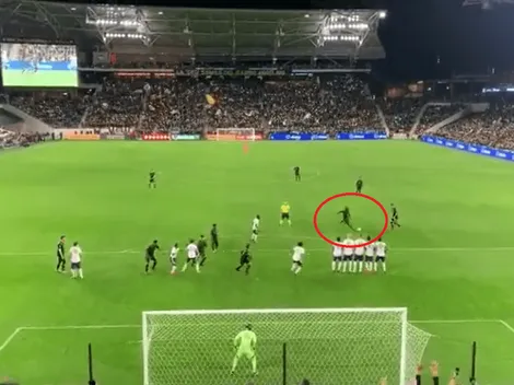 El tremendo golazo de Carlos Vela desde distintos puntos en las gradas