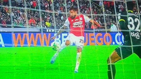 La pifia del delantero de Santa Fe que lo dejó en ridículo con Nacional