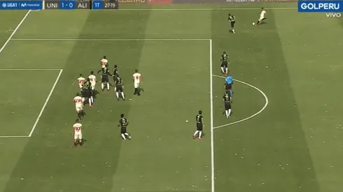 Corzo estaba en dudosa posición en el gol de la U.