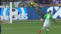 La enorme atajada de Courtois.