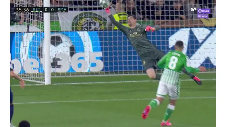 La enorme atajada de Courtois.