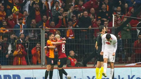 Radamel Falcao y Sophiane Feghouli en el Galatasaray.