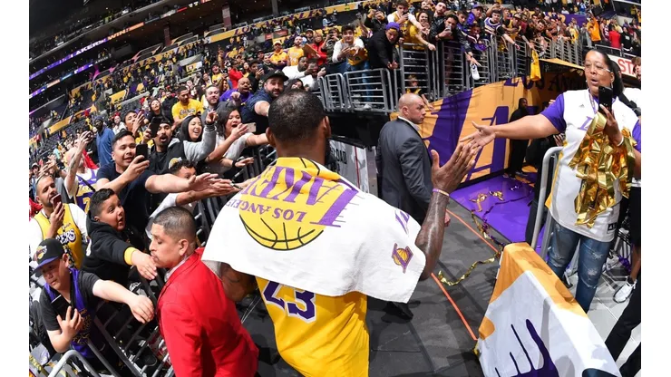 LeBron James no quiere saber nada con jugar a puertas cerradas