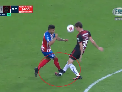 ¿Era para roja? El pisotón de Alexis Vega a Germán Conti