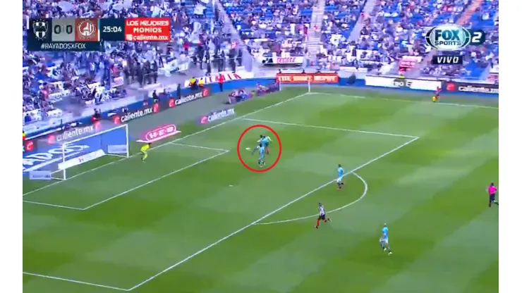 ¡Por fin! Aké Loba debutó en las redes con Rayados