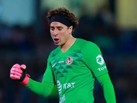 La hermosa foto de Ochoa con una pequeña de Pumas