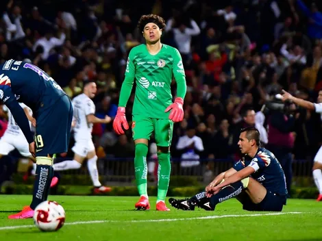 Luego del juego, Guillermo Ochoa se acercó a consolar a Alfredo Saldivar