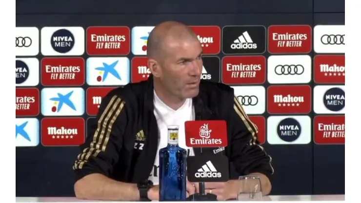 Zidane: "Hoy soy entrenador de Real Madrid, pero mañana puede cambiar"