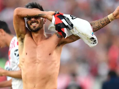 Los 3 jugadores que "le están comiendo la cabeza a Scocco" para que se quede