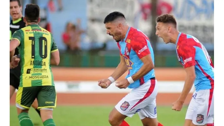 Arsenal fue una aplanadora en Sarandí.