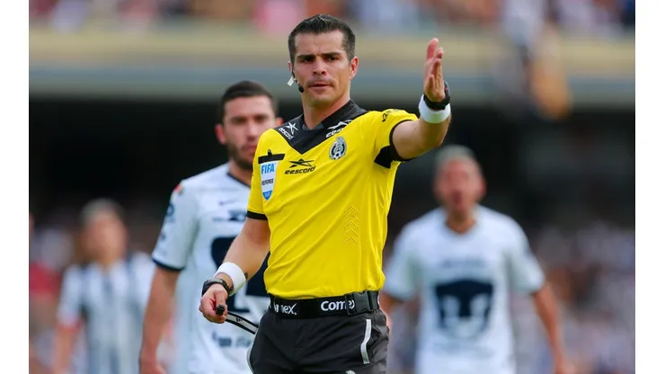 Se designaron los árbitros para los dos clásicos.