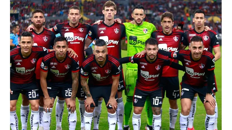 La maldición de Atlas en los clásicos tapatíos.