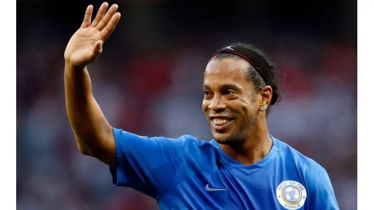 Detuvieron a Ronaldinho en Paraguay por un pasaporte falso y tenemos la foto